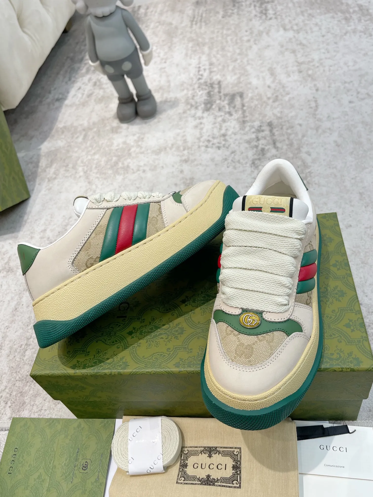 👟👟Ex-factory price 660👟👟Gucci's latest chubby thick-soled dirty shoes~~couple casual shoes, 6cm height-increasing shoes~~ The upper is stained cowhide stitched with classic double G cloth fabric, the terry cloth is delicate and sweat-absorbent and breathable, the foot pad is integrated with latex injection molding, 6cm thick T👟👟Ex-factory price U two-color sole✅ 35-40